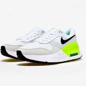 Women’s Nike air Max size 7 System Shoes Sneakers White Volt Dm9538-104 new